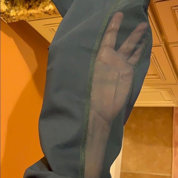 FABLETICS Trinity midrise leggings NWT Large - Picture 5 of 5